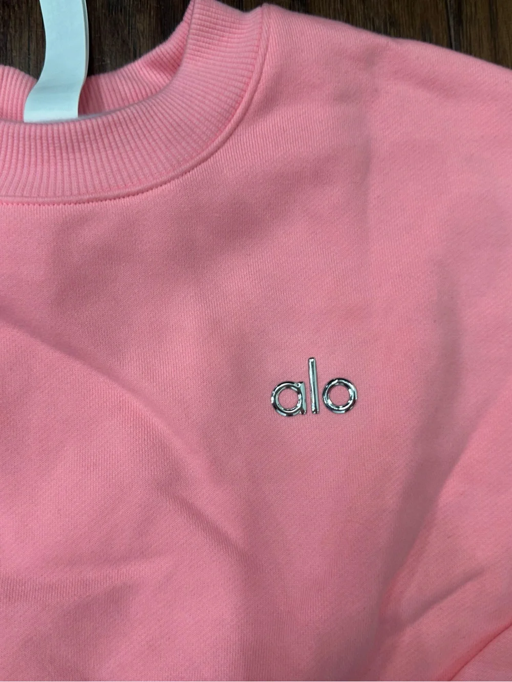 ALO Yoga Neon Bubblegum Pink Cropped Crew Sweatshirt